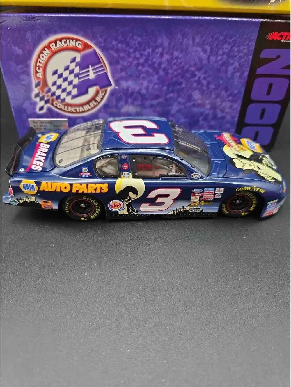 1:24 ACTION 2000 #3 NAPA UNIVERSAL MONSTERS DRACULA RON HORNADAY RCR MIB